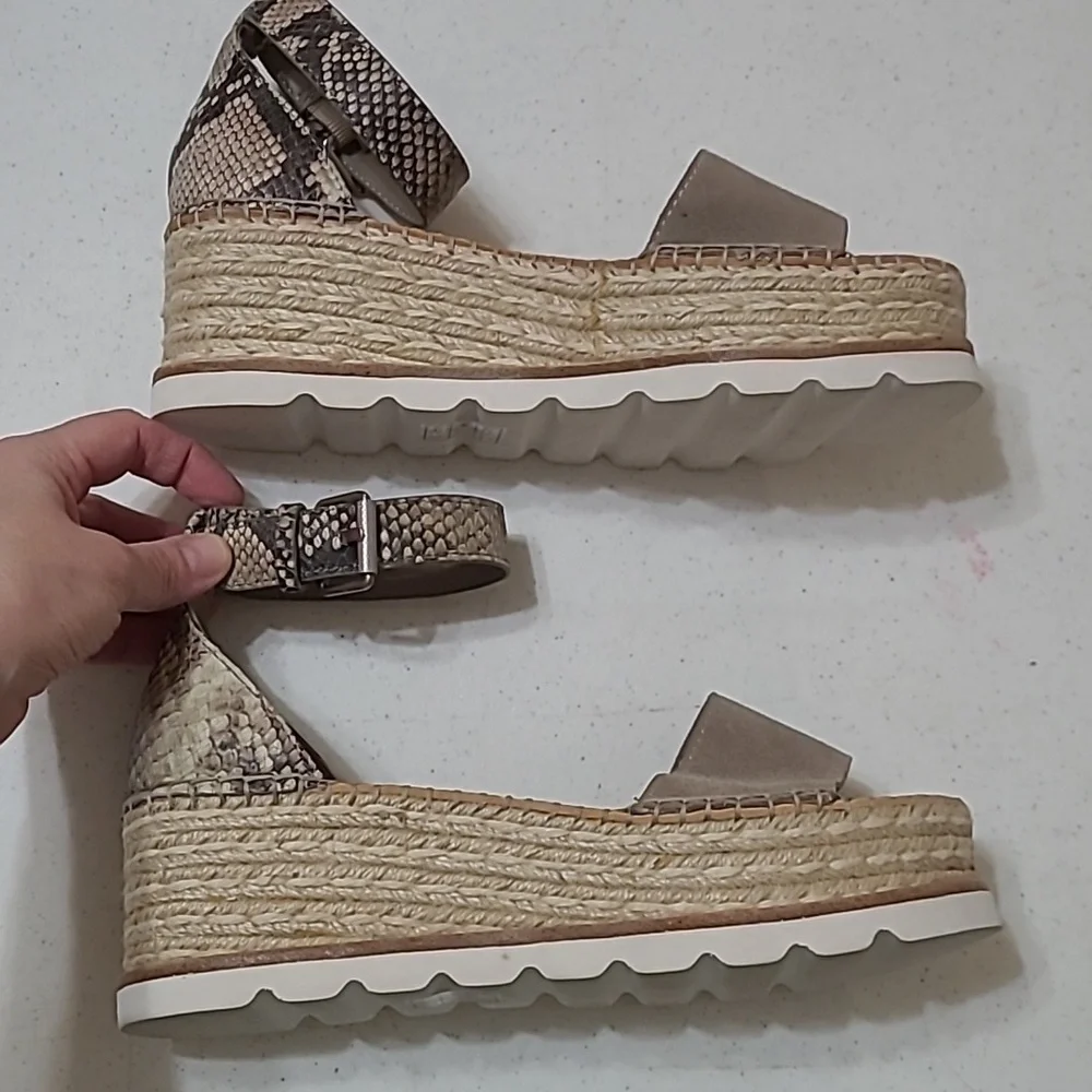 Dolce Vita snakeskin & suede platform espadrilles sandals size 8.5